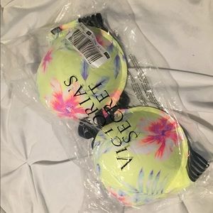 Victoria’s Secret bra